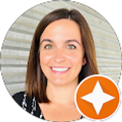 Profile photo of Lindsay Dott