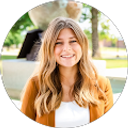 Profile photo of Olivia Crawford