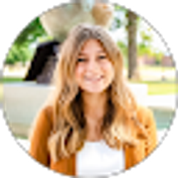 Profile photo of Olivia Crawford