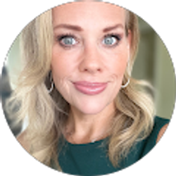 Profile photo of Julie Dimitri