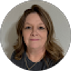 Profile photo of Michelle Roys