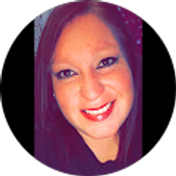 Profile photo of Susie Deville