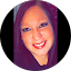 Profile photo of Susie Deville