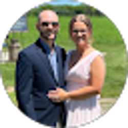 Profile photo of Kyle and Emily Lewandowski