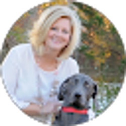 Profile photo of Carrie Hanneman