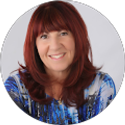 Profile photo of Diana Dye