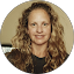 Profile photo of Sarah Sheehan