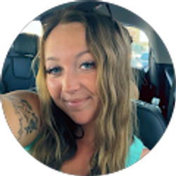 Profile photo of Shayna Johns