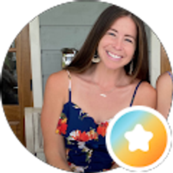 Profile photo of Ashley Lobeck