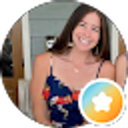 Profile photo of Ashley Lobeck