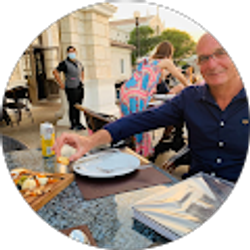 Profile photo of Robert Jr