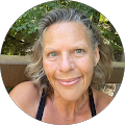 Profile photo of Deanna Smith