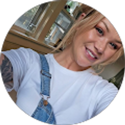 Profile photo of Jeanna Mangan