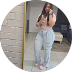 Profile photo of Alejandra Cantarero