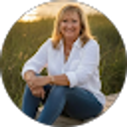 Profile photo of Elizabeth Evans