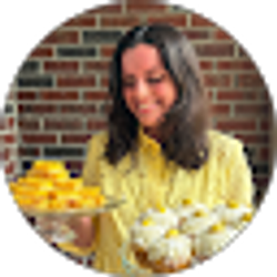 Profile photo of Lauren Calvert