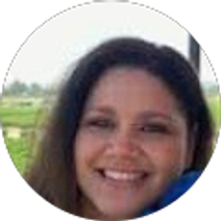 Profile photo of Ana Manzo