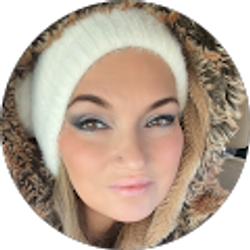Profile photo of Jennifer Daniel