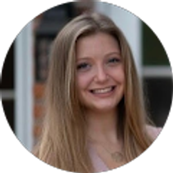 Profile photo of Lauren Hunt