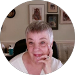 Profile photo of Elaine Kraatz