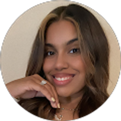 Profile photo of Abigail Johnson