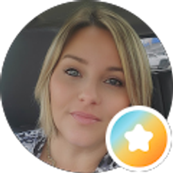 Profile photo of Danielle Ivy