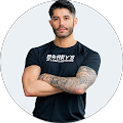 Profile photo of Pinij NaLampoon