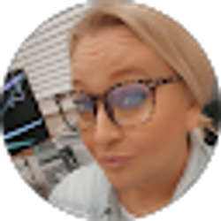 Profile photo of Heather Firsdon