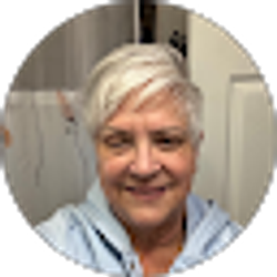 Profile photo of Kelly Nowacki