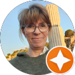 Profile photo of Elaine N