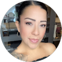 Profile photo of Amalia Rosales