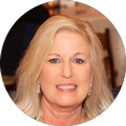 Profile photo of hope Scarborough