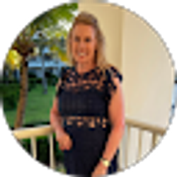 Profile photo of Sheri Thorn