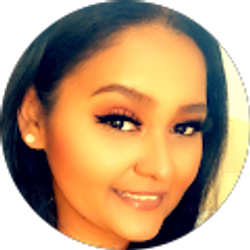 Profile photo of Amanda Balladares