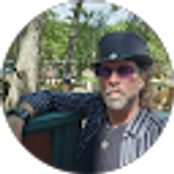 Profile photo of Tom Heslin