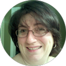 Profile photo of Michelle Noll