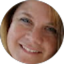 Profile photo of Mae Arias