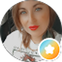 Profile photo of Cassie Robinson