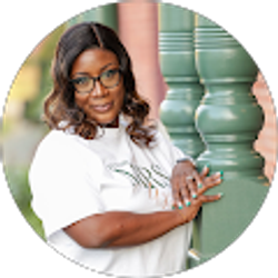 Profile photo of Tisa Uzzle