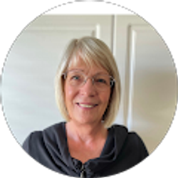 Profile photo of Sue Thompson