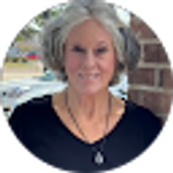 Profile photo of Sandy Arnold