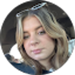 Profile photo of Chloe Schalk