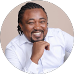 Profile photo of Shufaay Kibèèy