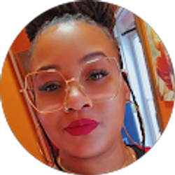 Profile photo of Amanda Davidson