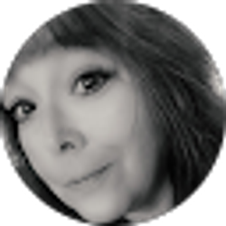 Profile photo of Lisa