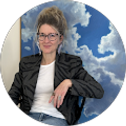 Profile photo of Judy Landis Setting