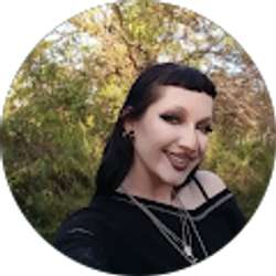 Profile photo of Laci Sweet