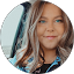 Profile photo of Michelle Ulrich