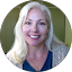 Profile photo of Karen Lutz