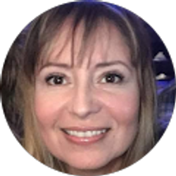 Profile photo of Dede Aguayo, MBA